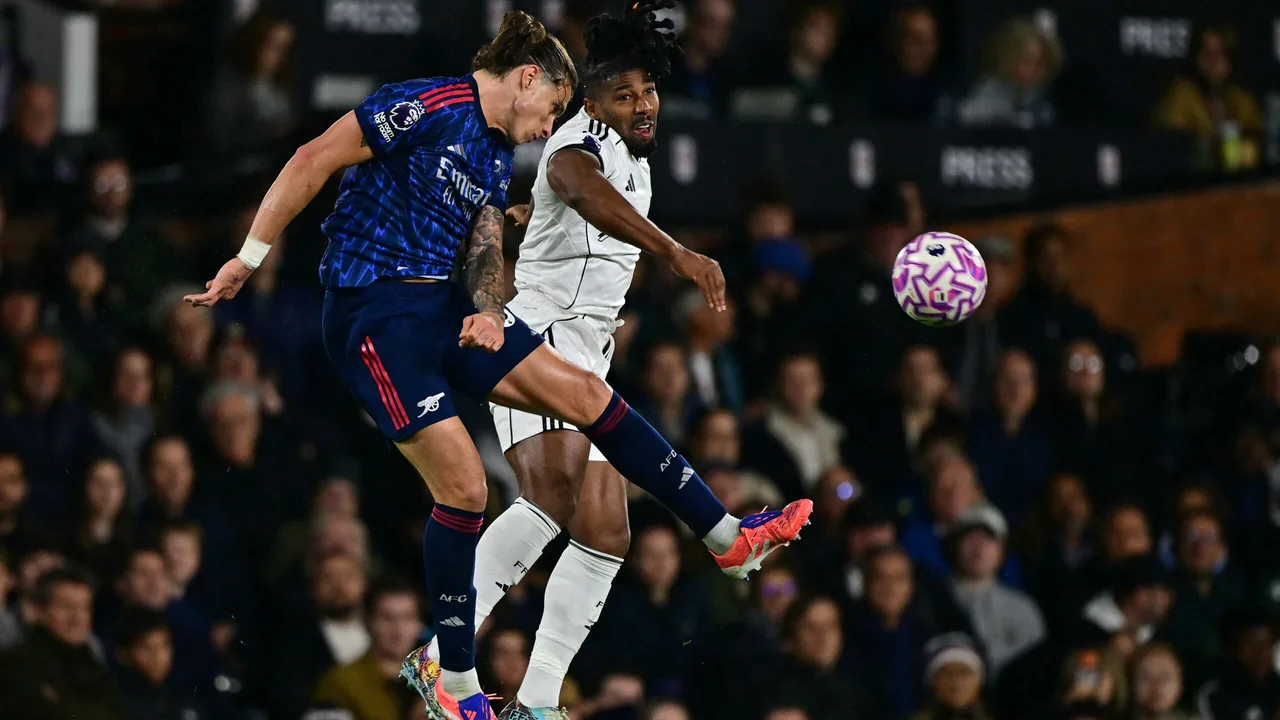 موعد مباراة آرسنال وفولهام في الدوري الإنجليزي والقنوات الناقلة للقاء المنتظر